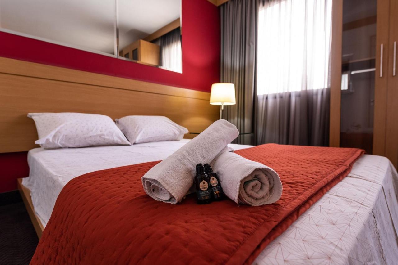 Qy1207 Flat Na Faria Lima Com Vaga De Garagem Hotel